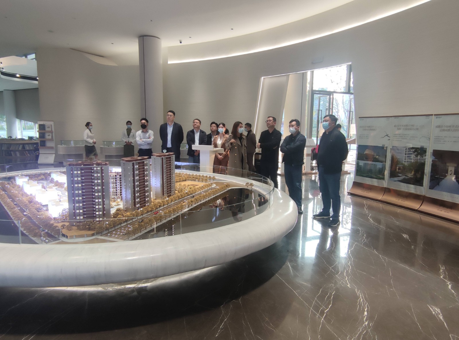 1666664463602544.jpg 1666664463602544.jpg